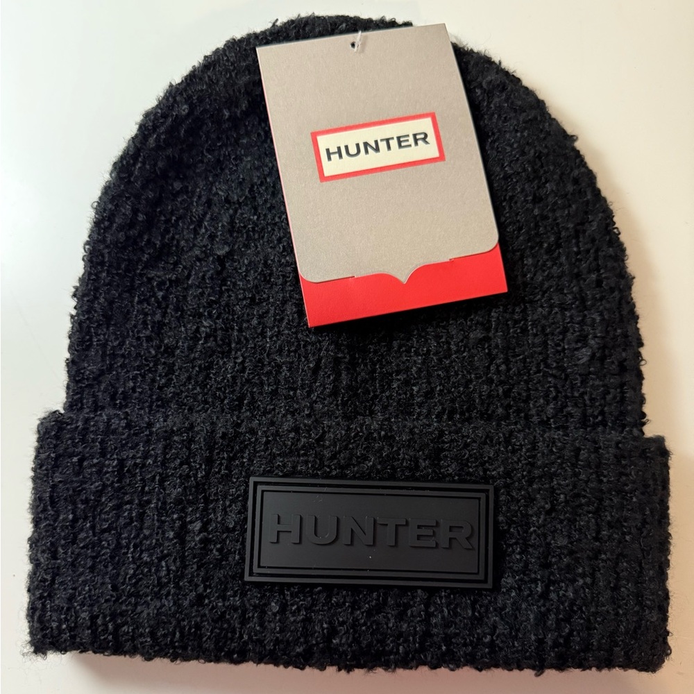 Hunter Tonal Black Beanie (unisex)